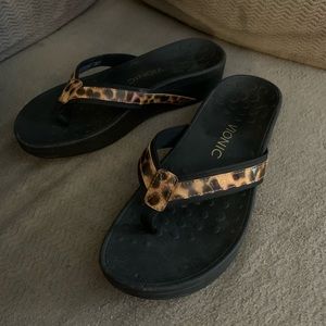 Thong sandals